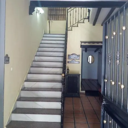 Guest house La De Eustaquio 3*